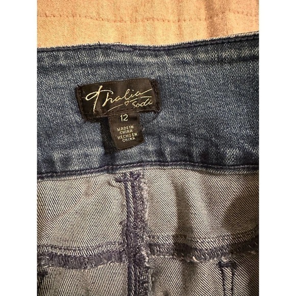 THALIA Sodi Faux Pearl Ankle Skinny Jeans - Picture 11 of 12